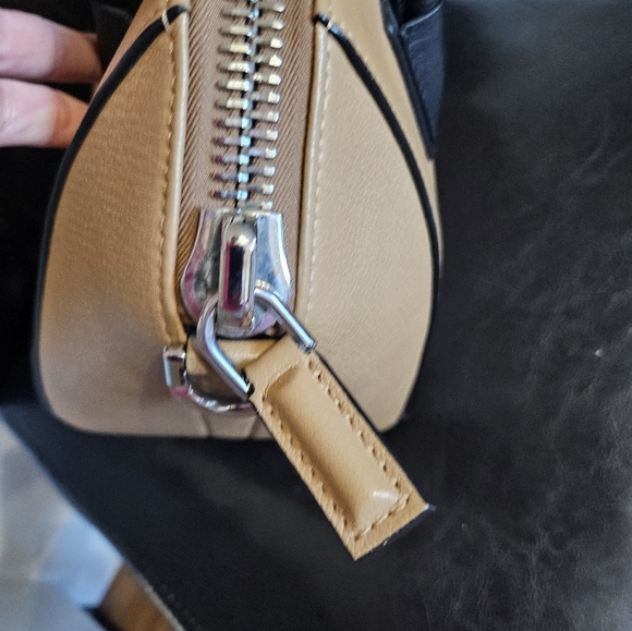 Givenchy Antigona - Picture 11 of 16